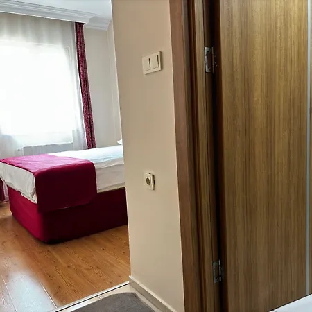 Demirci Hotel 2*